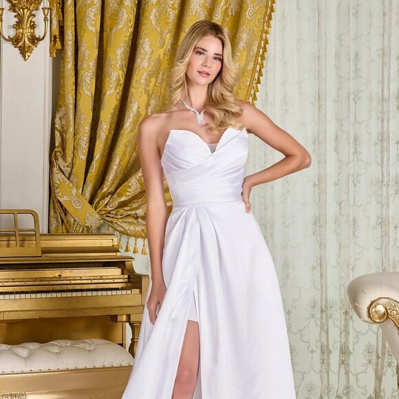 New Off White Strapless Long Wedding Dress w/ V-Neckline & Leg Slit GL3715 - Picture 8 of 15